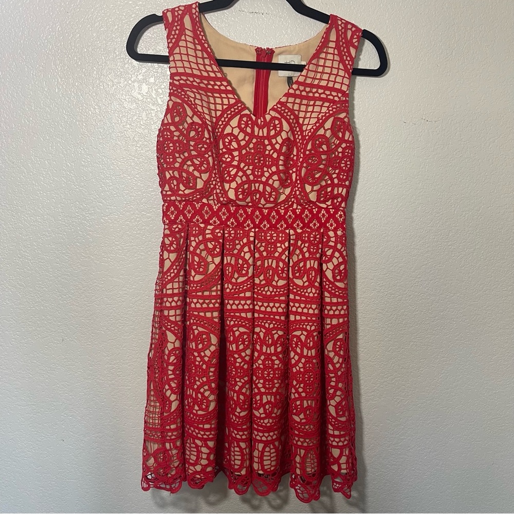 HD IN PARIS | Red Crochet Overlay Fitted Flare Dress w/ Lining Pleated Size 2